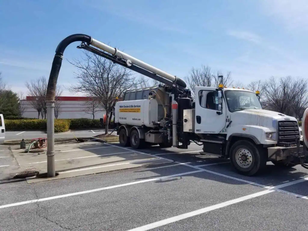 Muller Hydro Jetter Truck Hydro Jetting a Sanitary Sewer